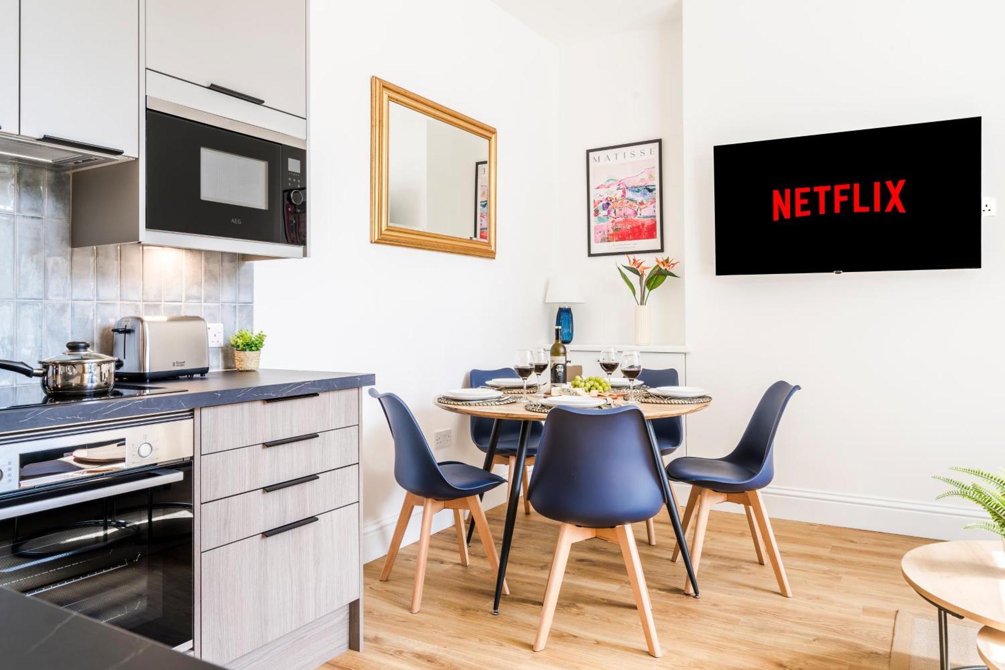 Cozy 2 Bedroom Apartment In Sutton Sutton  Exterior photo